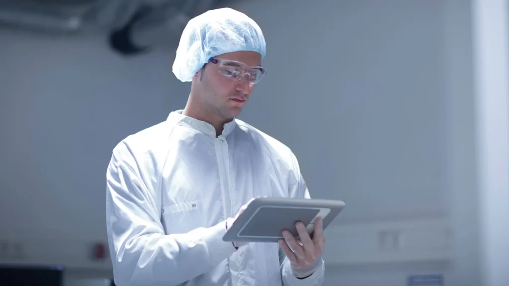 Cardinal Health Nurse. Pharma Worker with iPad