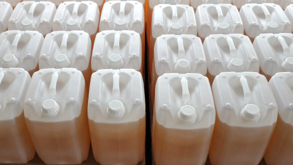 Detergent Canisters