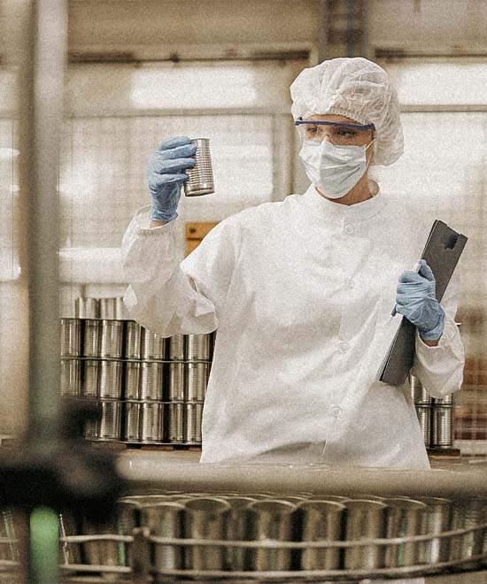 Ih Sample And Equipment Management Capabilities Desktop 560x660 Gettyimages 2217598884