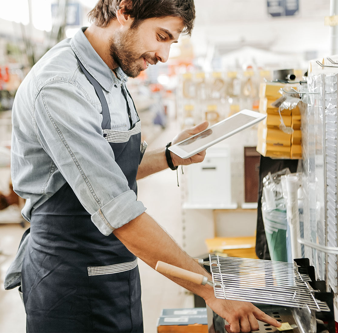 Industries Feature Cards Retail Desktop 1116x1100