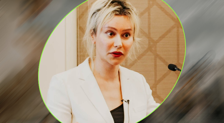 Website Dr Julia Headshot Velocityai Page (1)